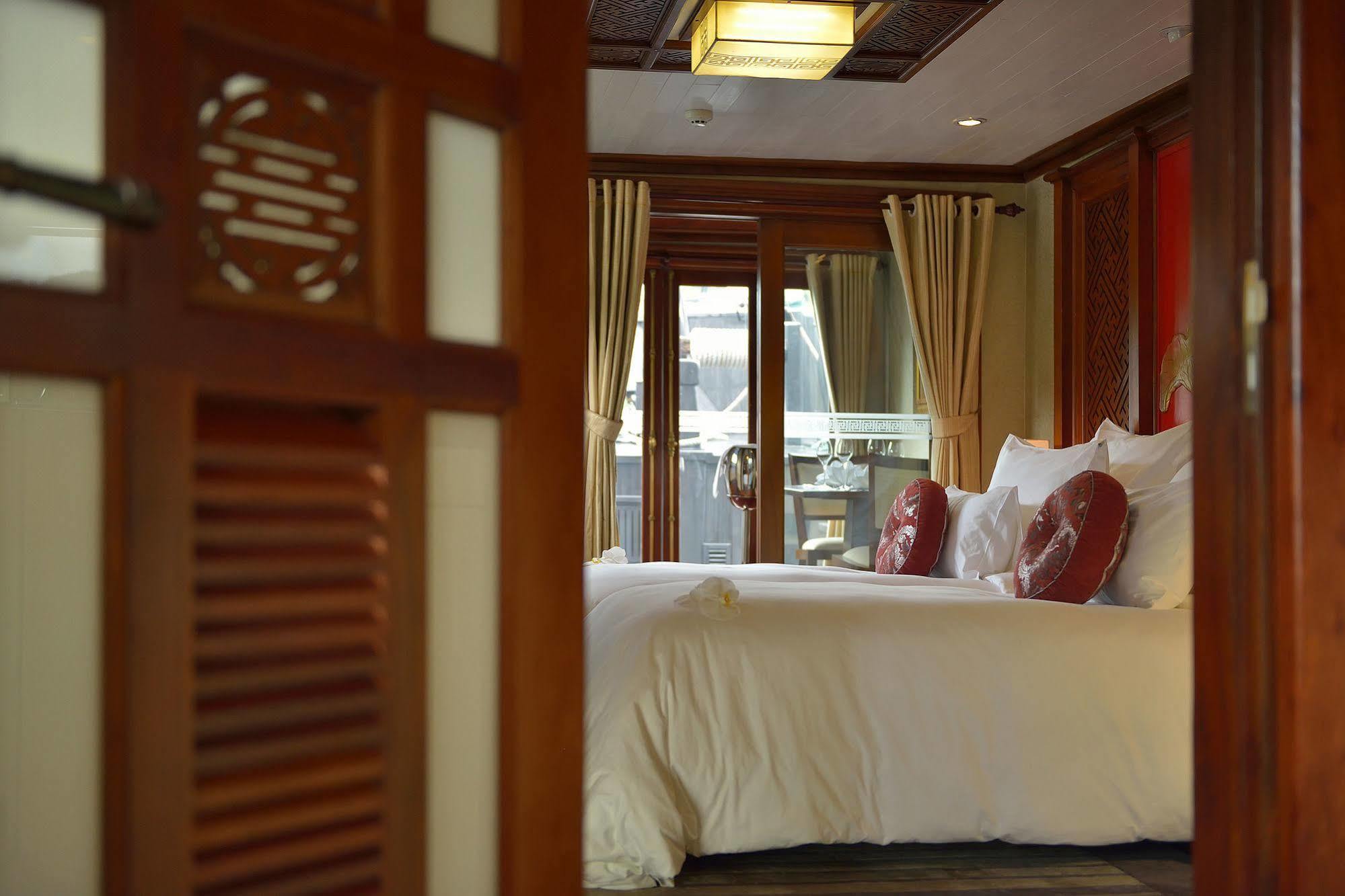 Paradise Peak Cruise Hạ Long-öböl Kültér fotó
